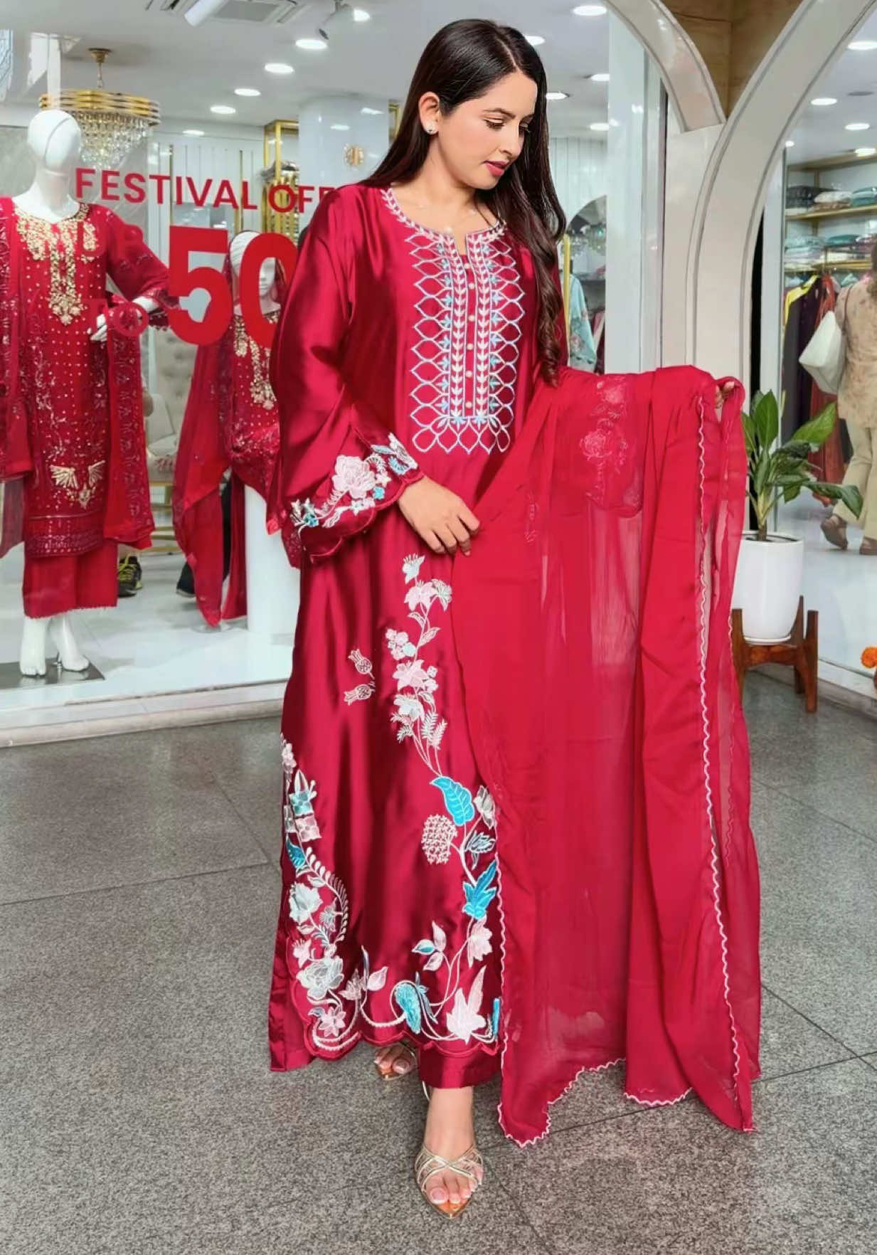 @Saafiya’s Luxury Apparels