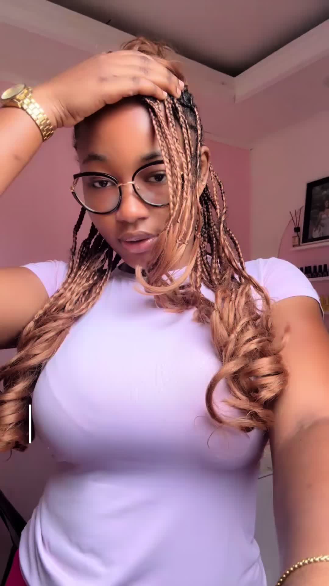 @LAURNA ÉCLAT D’ONGLE