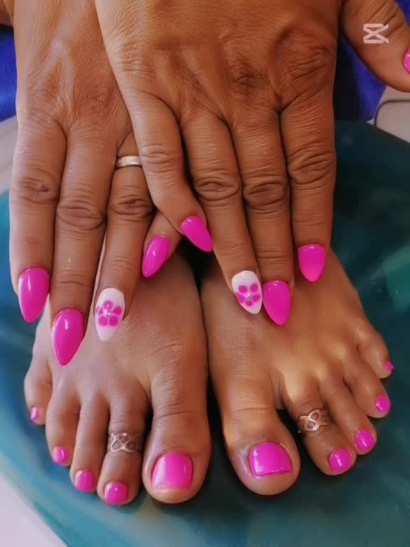 @UniqueBeautyStudio