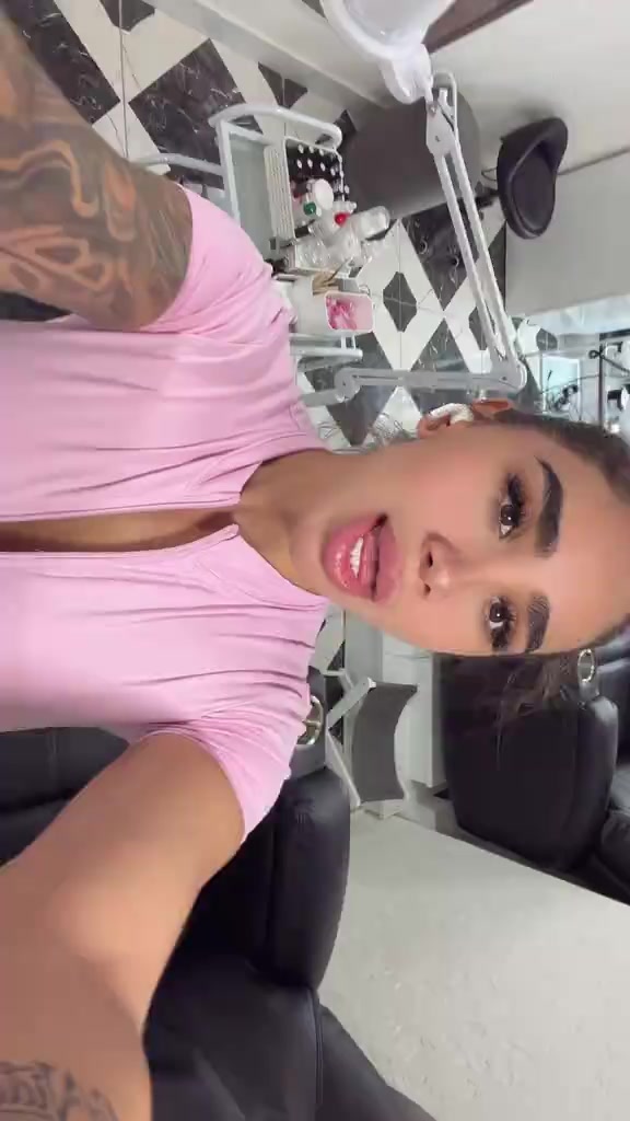 @VnasVVV