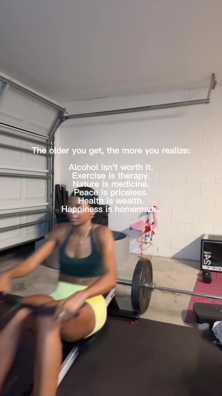 @Eleisha C. | Fit Mom 💪🏽🦩