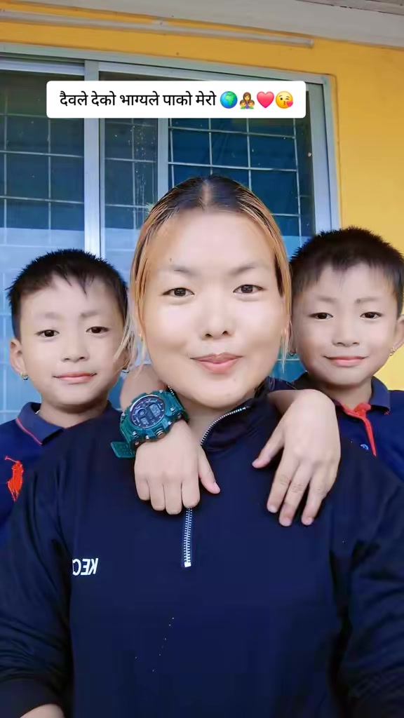 @👀👩&zwj;👦&zwj;👦👀