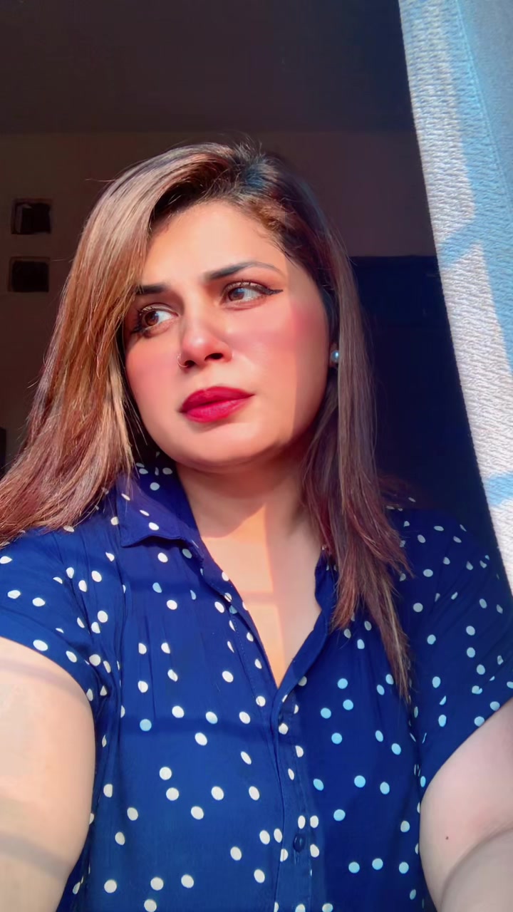 @AshU🦋mAliK