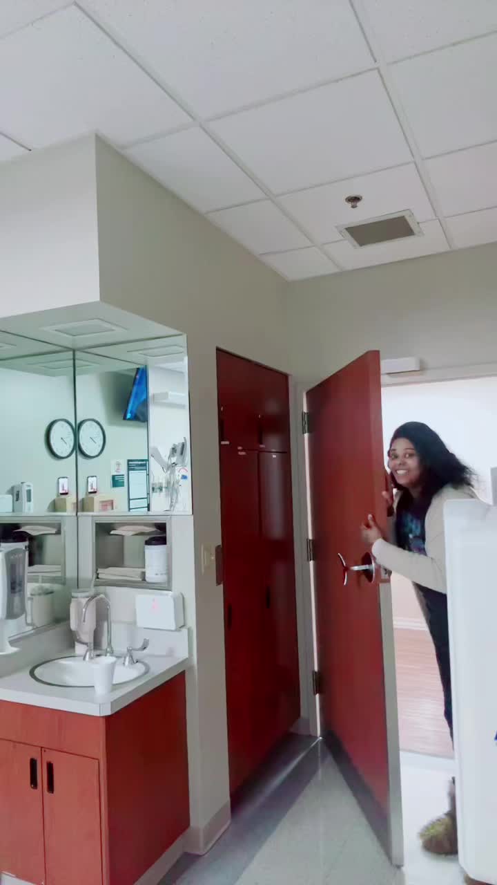 @Valerie Tena