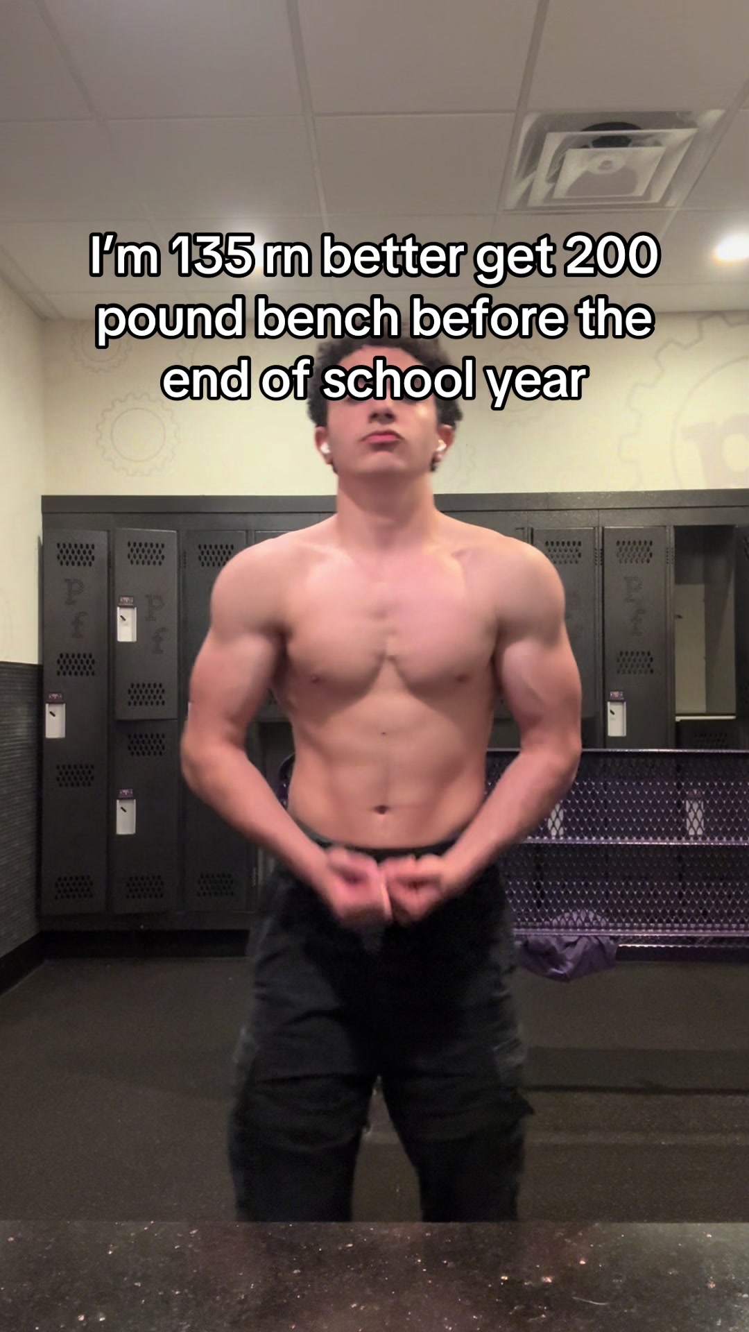 @Moose lifts🫎
