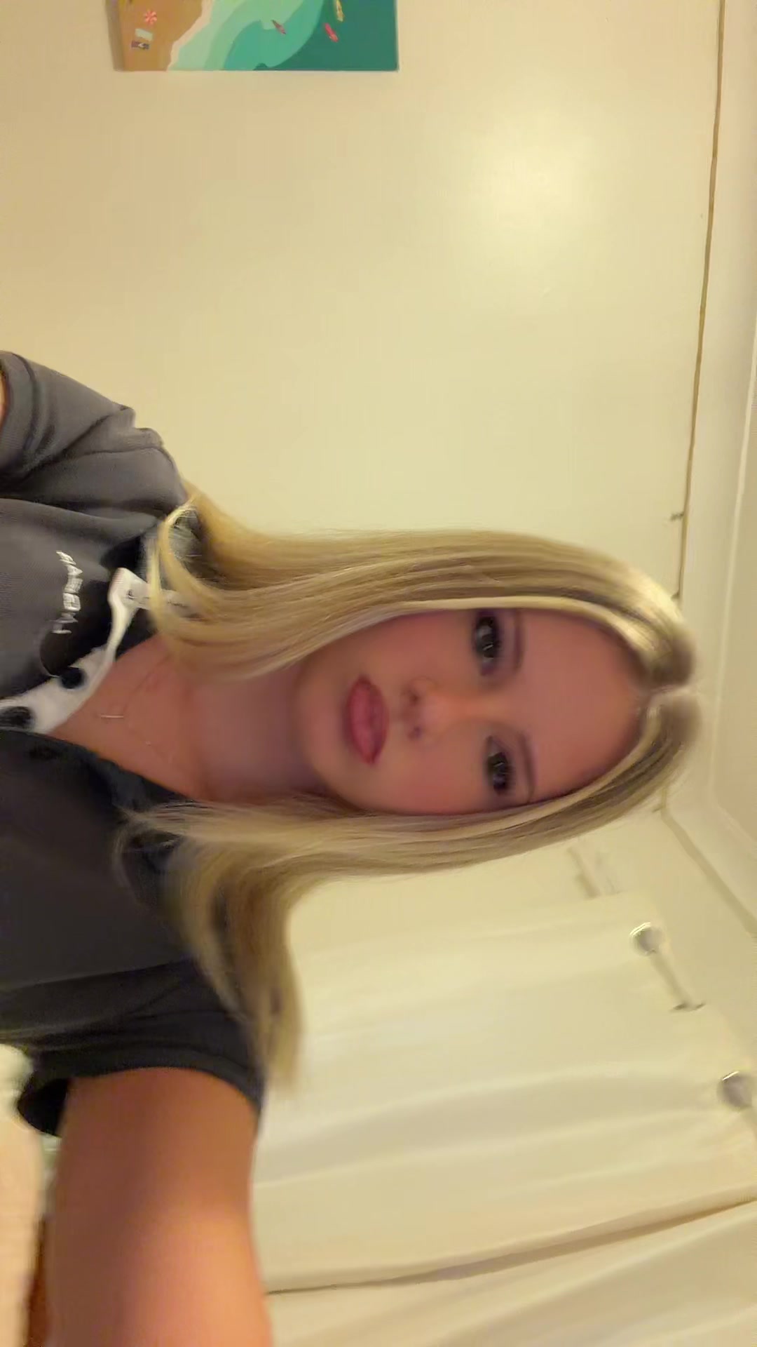 @️Bella