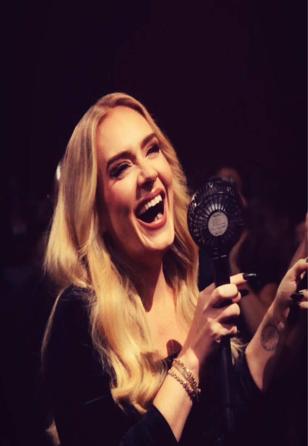 @FAN_ADELE