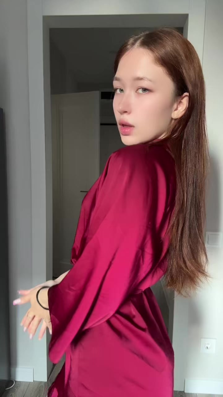 @<3