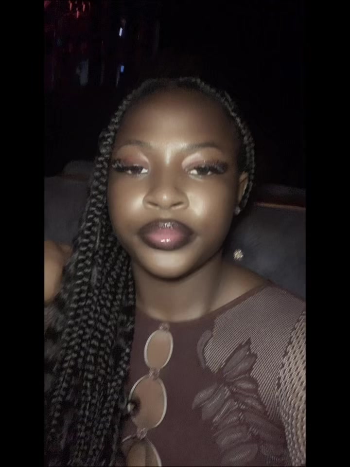 @Sexy Busty Oma 🥰🥰