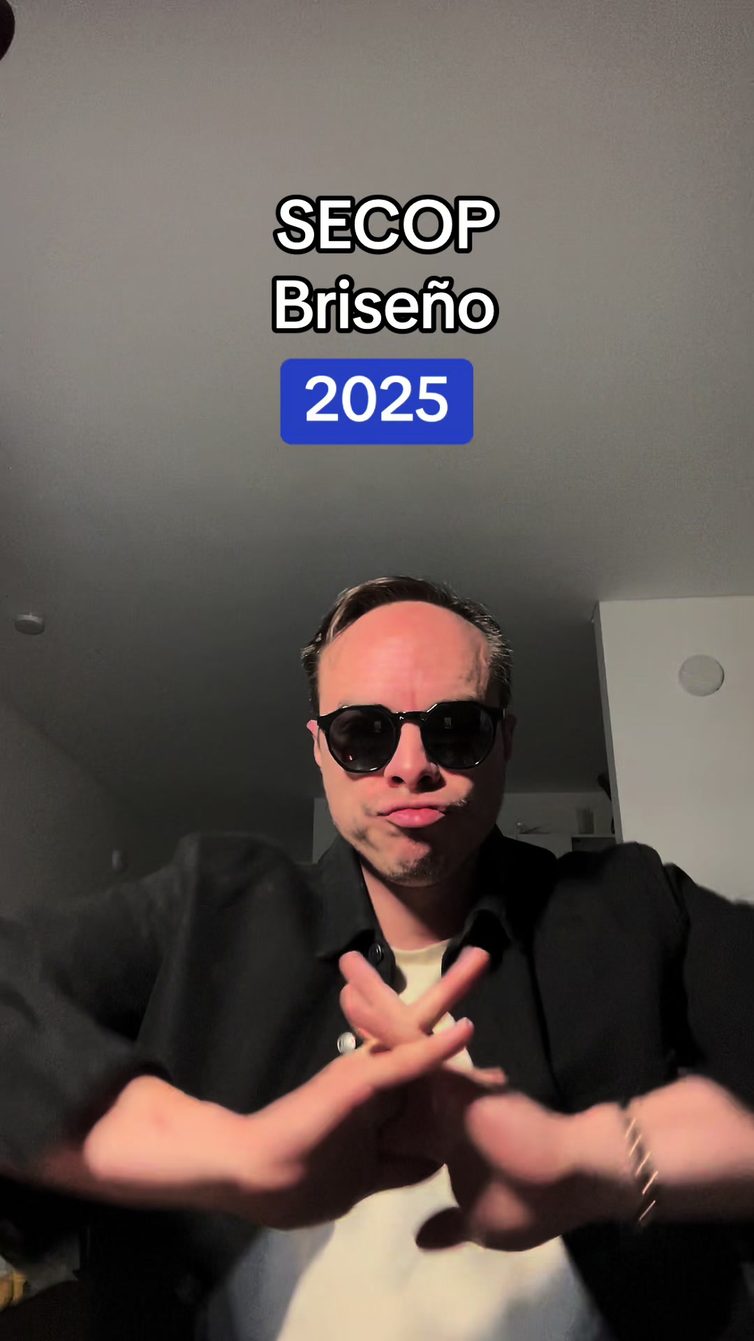 @Toallín