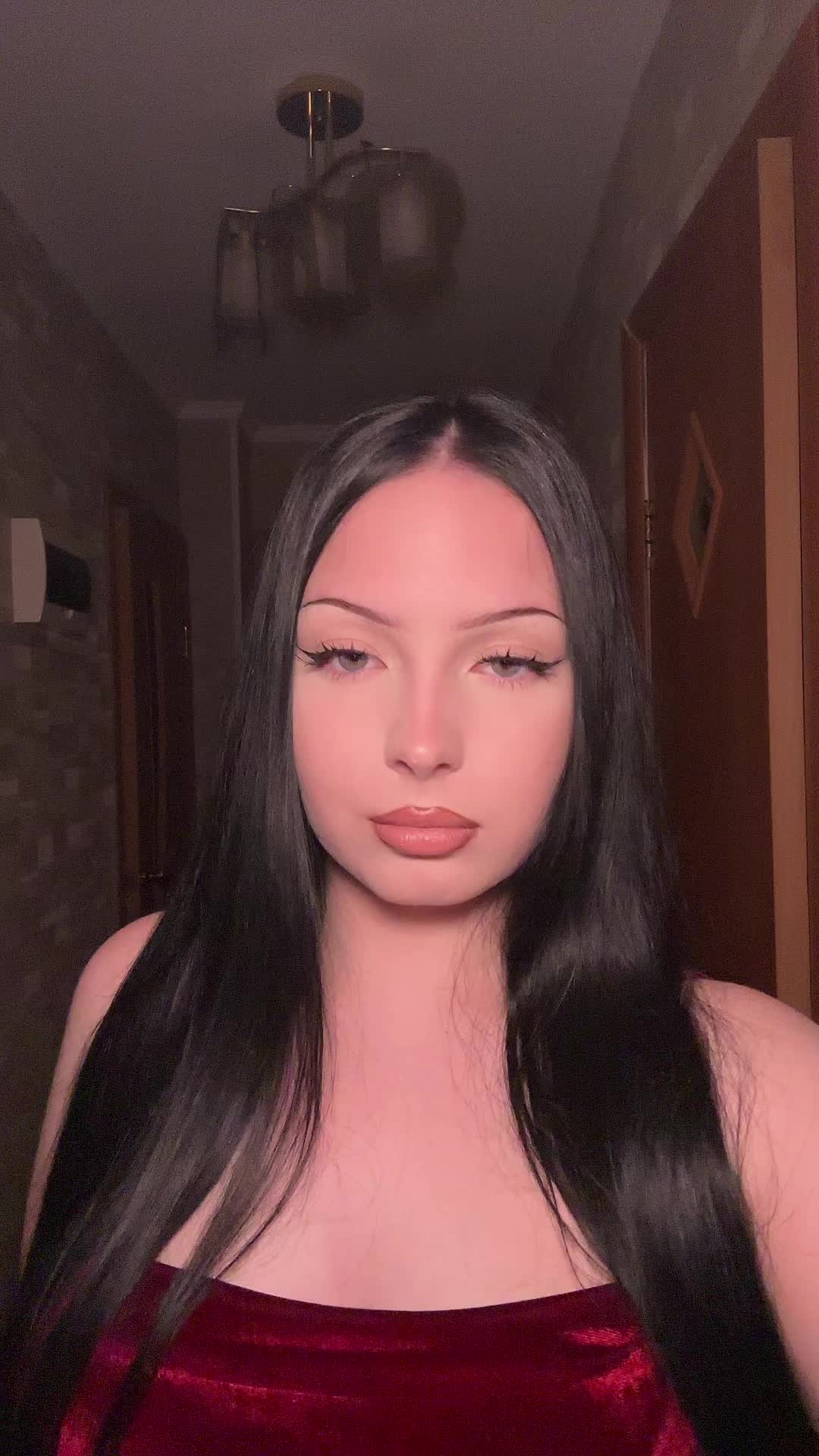 @𝒮ℴ𝒻𝒾𝒶