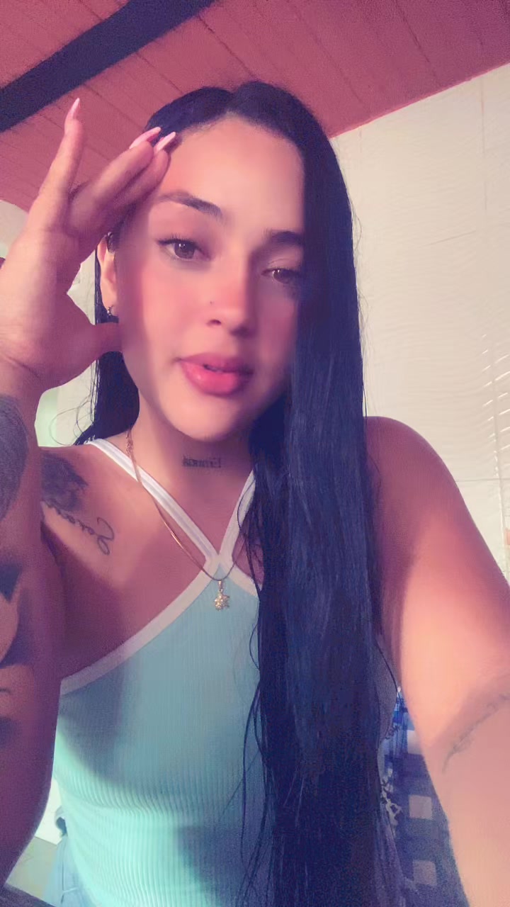 @Marcela_26