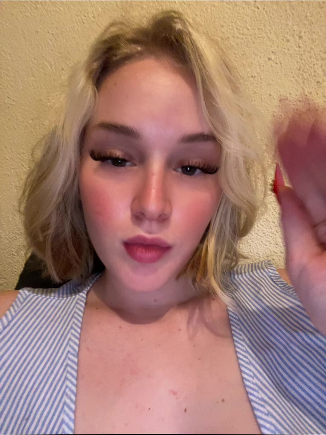 @anacruser_