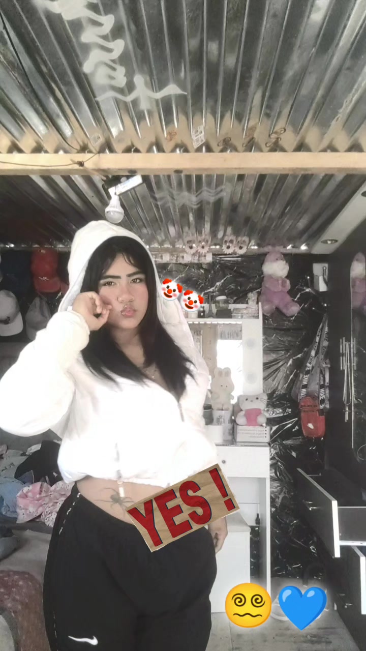 @LÏSÄŃDRÏTÄ GRÖŃË28√SvR🥶💙 💙