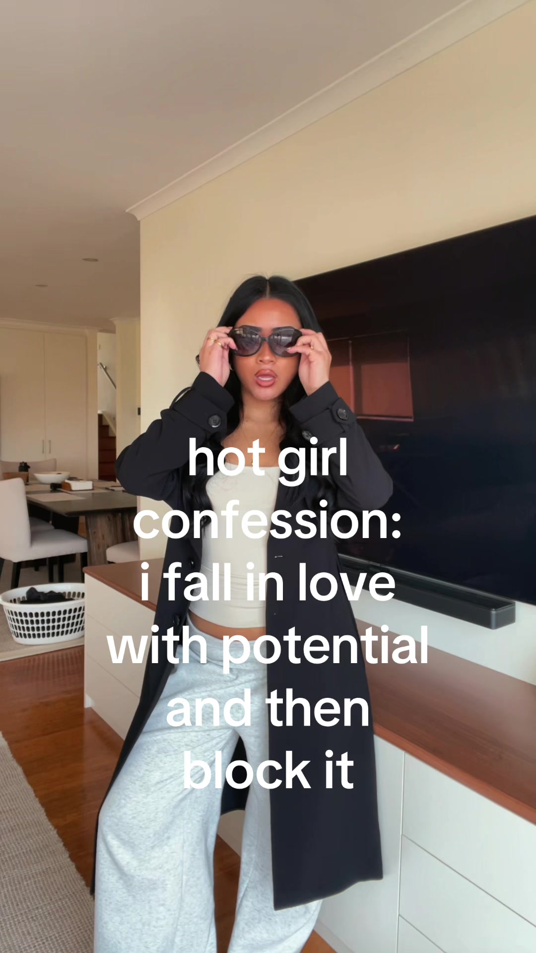 @TH💋NIA