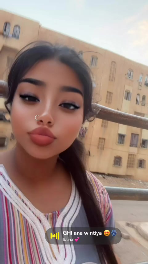 @Niso 💅🪷🦋