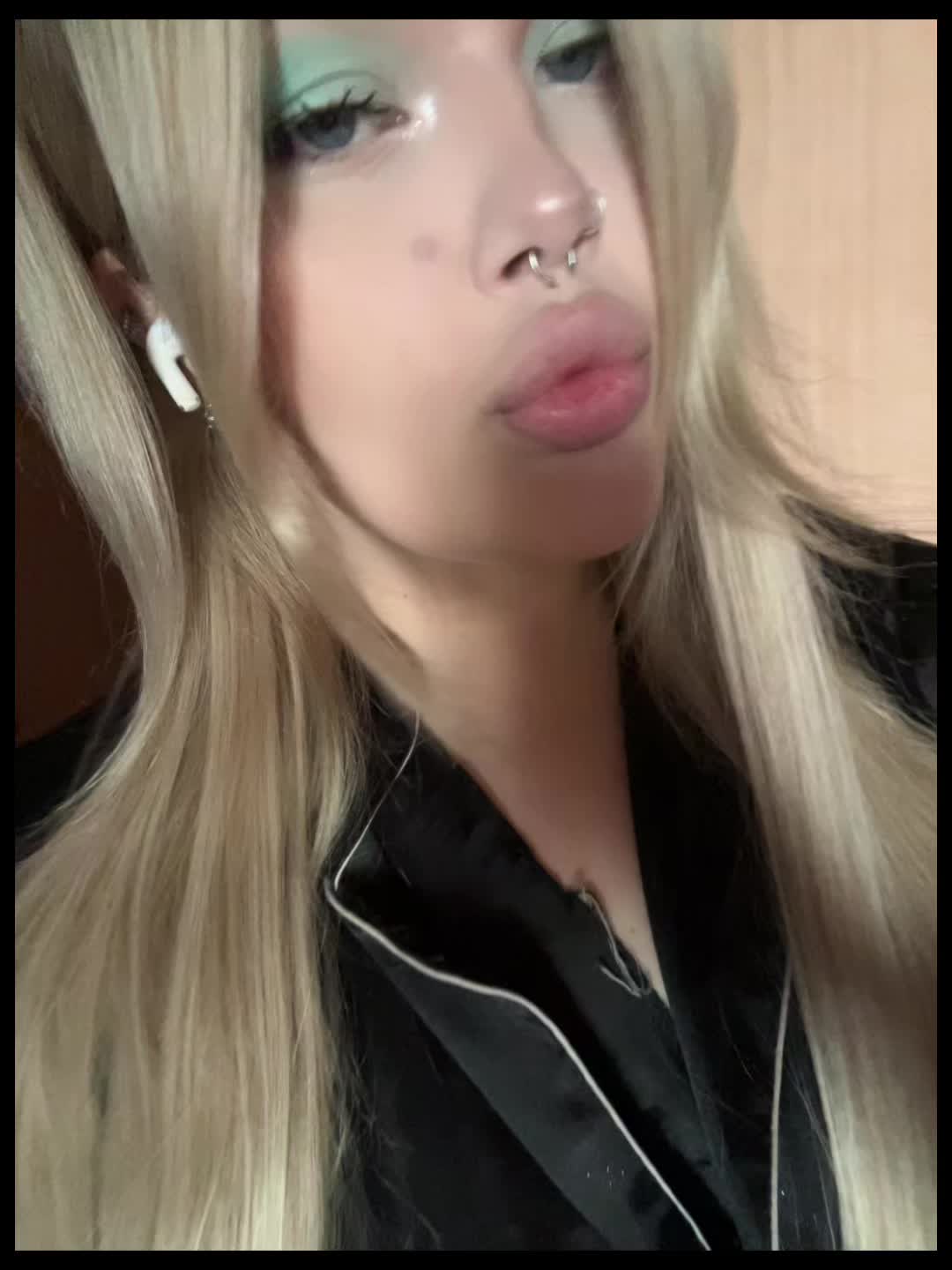 @svttt