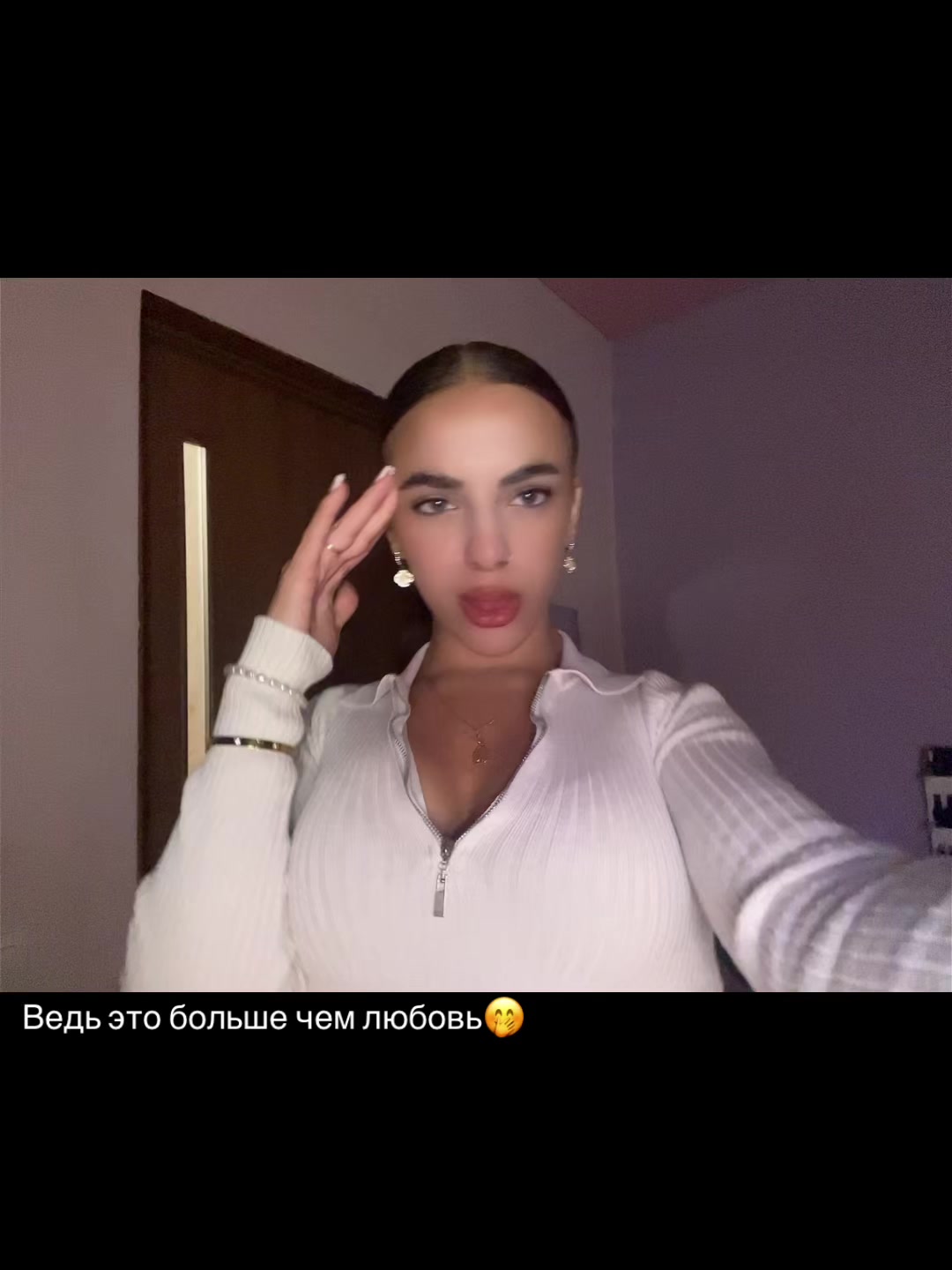 @𝓶𝓪𝓻𝔂𝓪𝓼𝓱𝓪