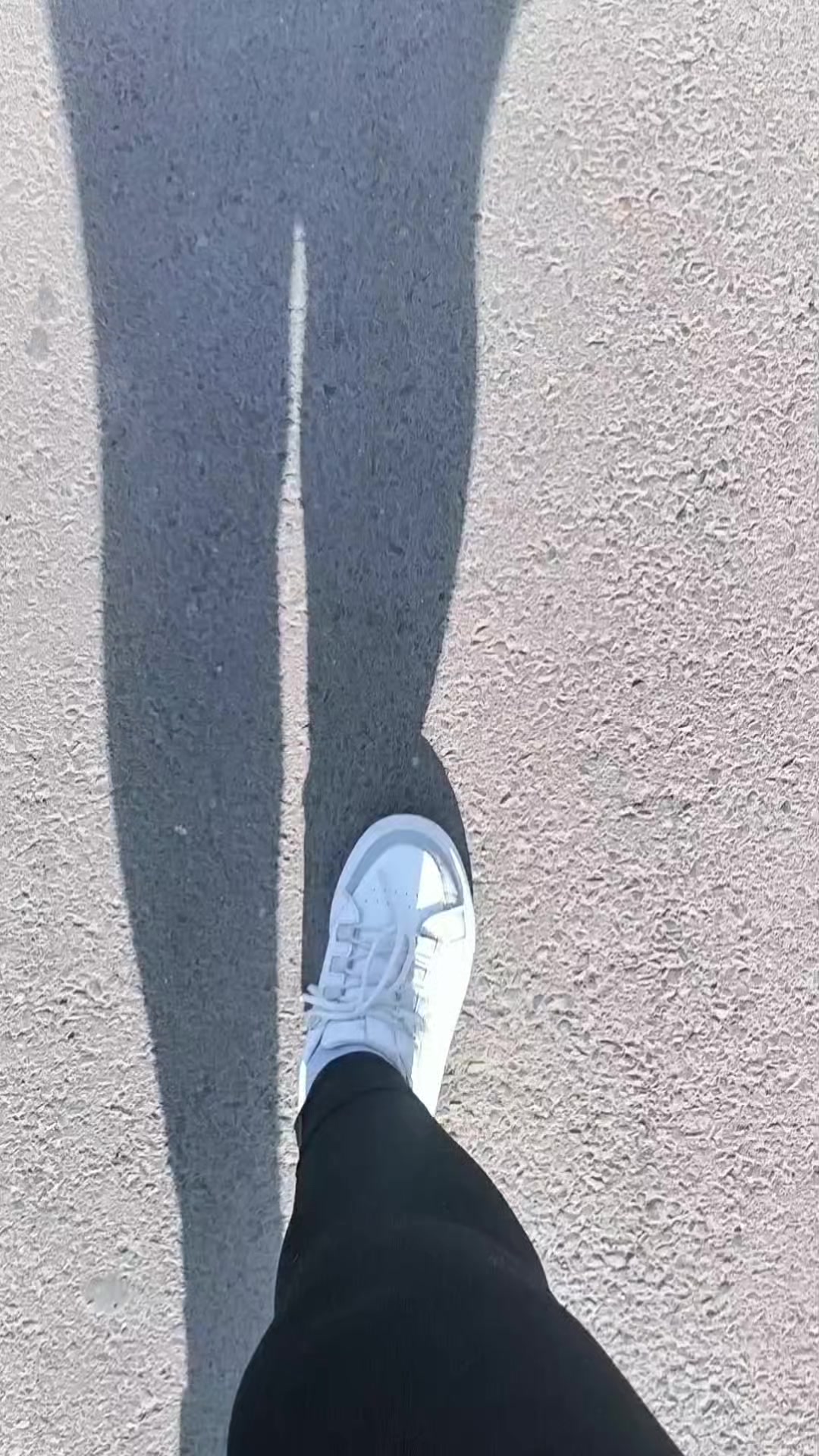 @Роза