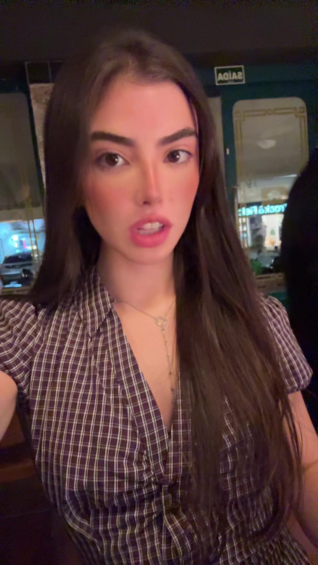 @MelBayde