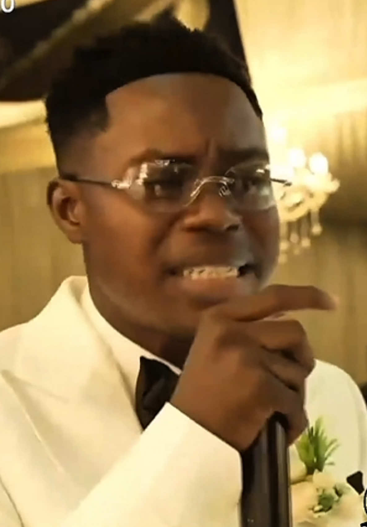 @WIZZY CLIPPER