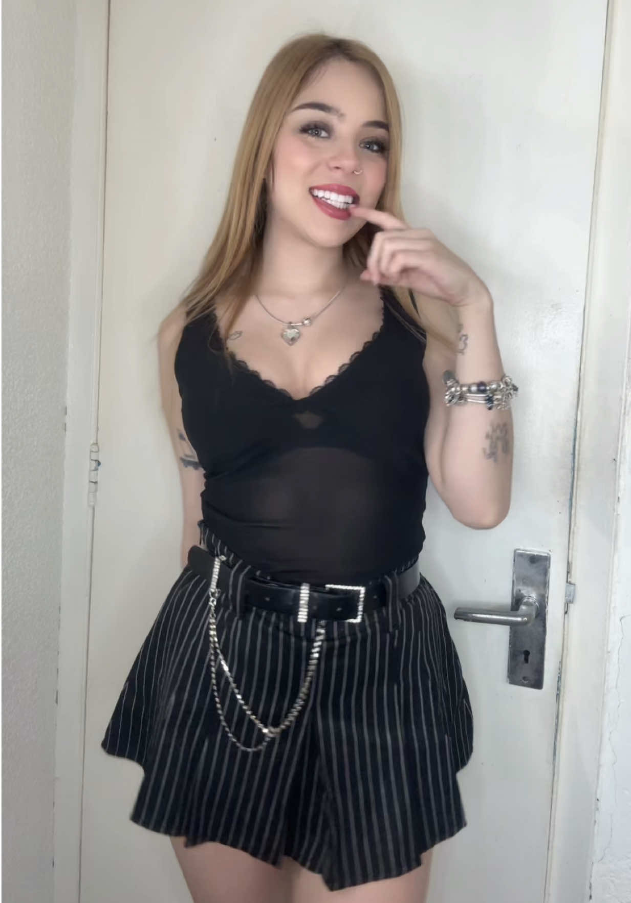 @Laila 🌙🔮🐈&zwj;⬛