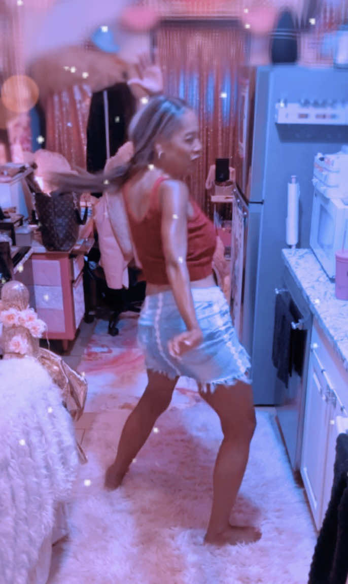 @The Official Queen LaLa