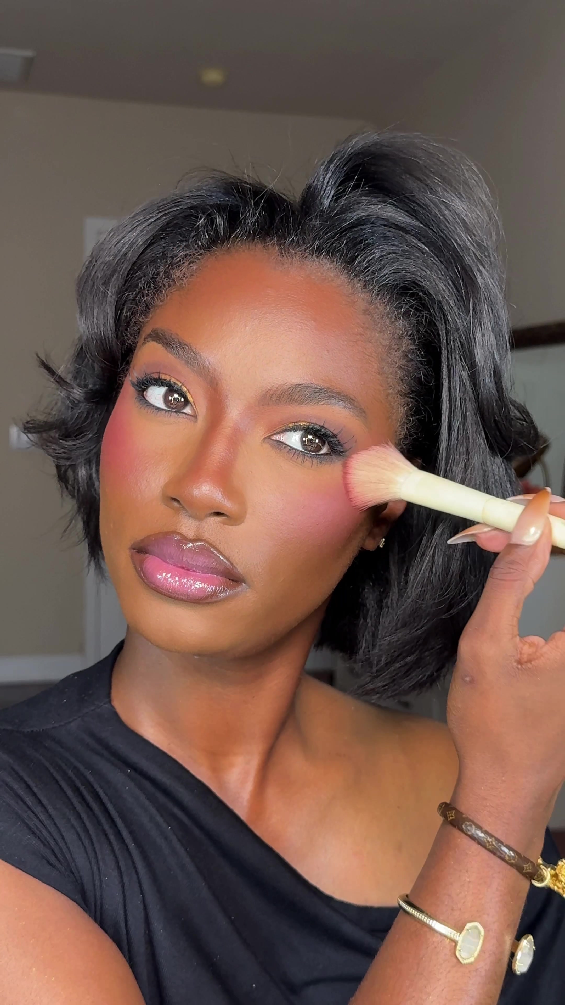 @Kayla B | Beauty Creator✨