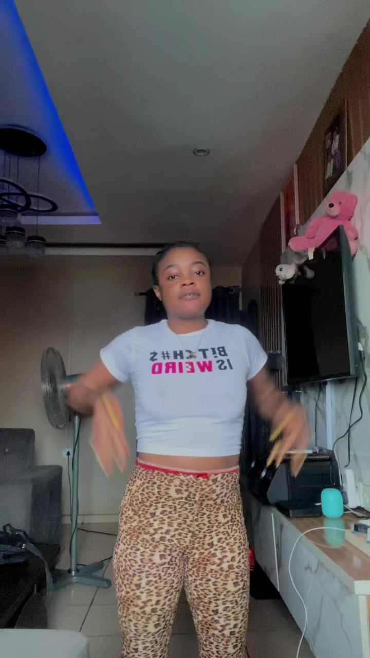@Ashake🫢❤️