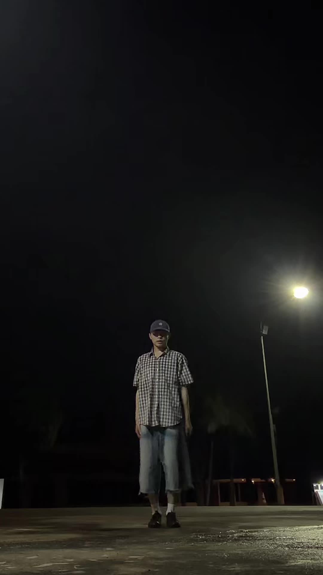 @mon