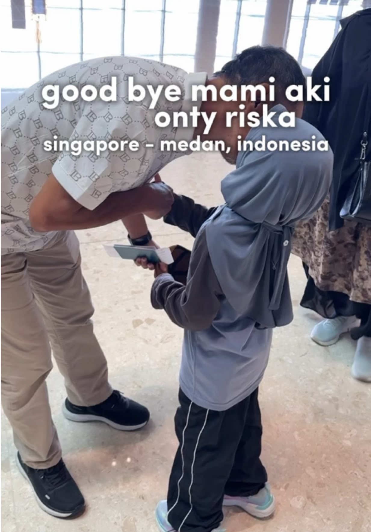 @suka review tempat hits