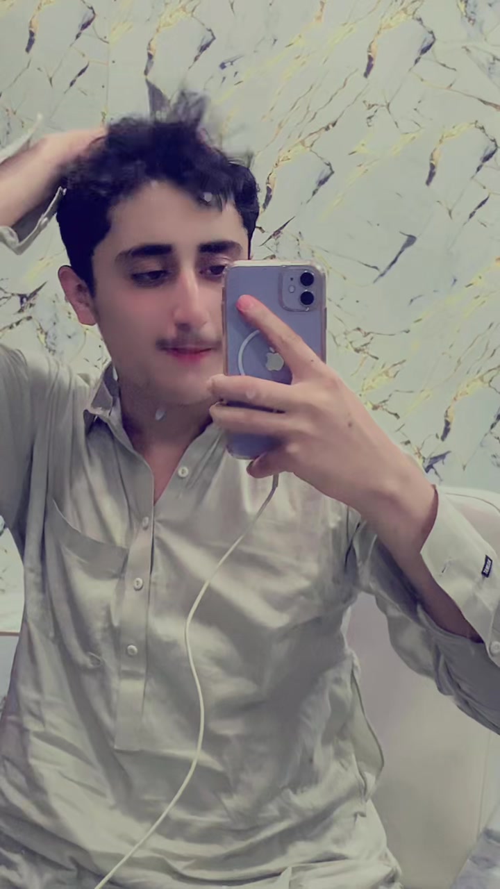 @Laly🙈😈