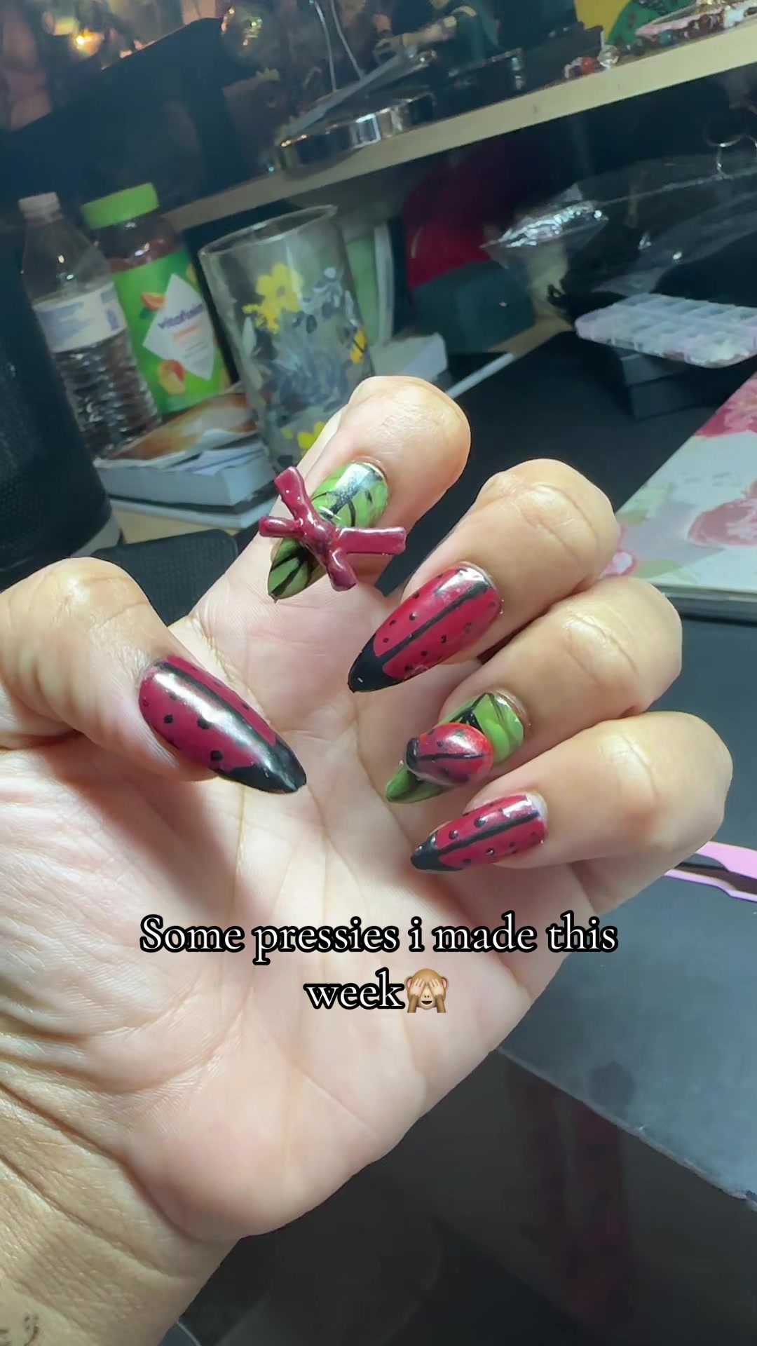@piinkandgreen