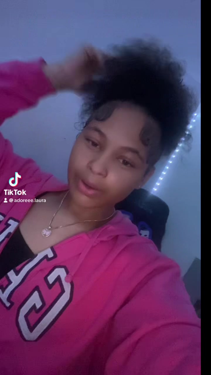 @adoreee.laura