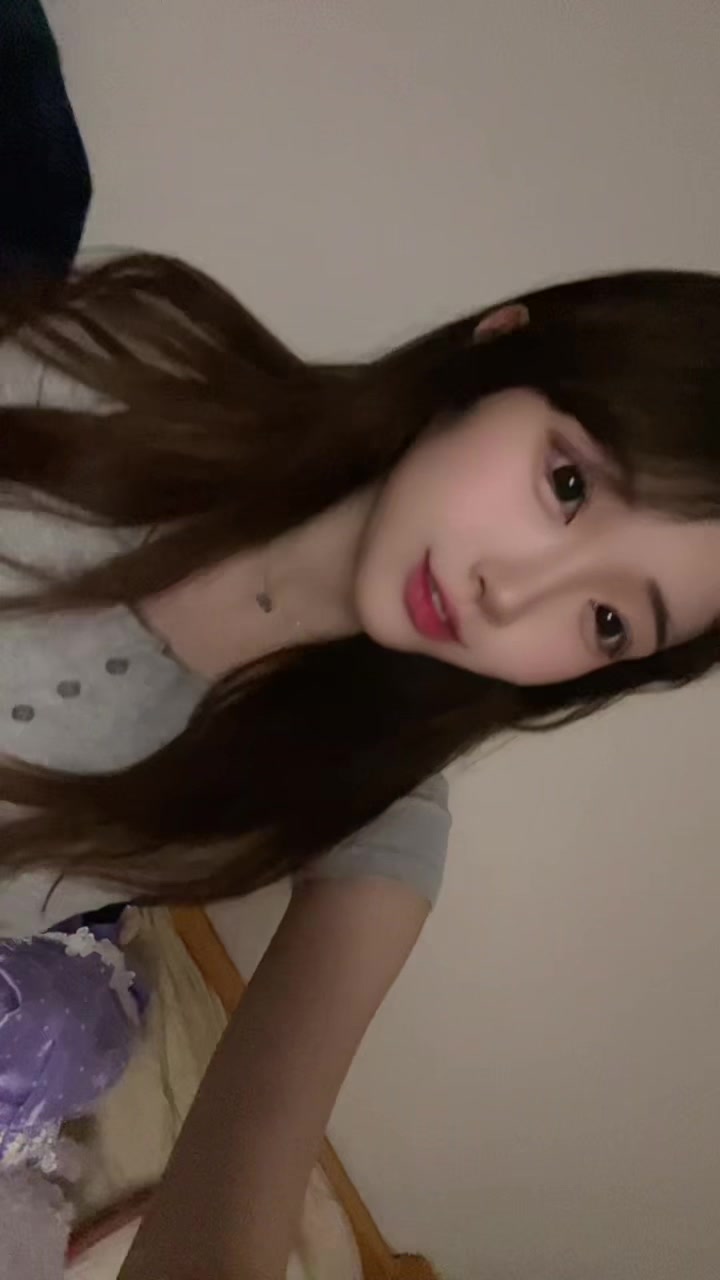 @にゃむ