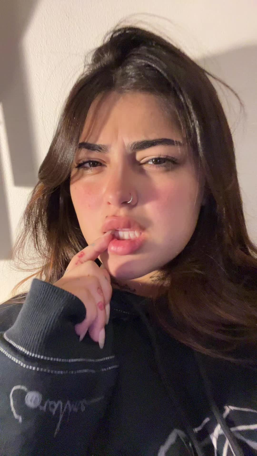 @Morena