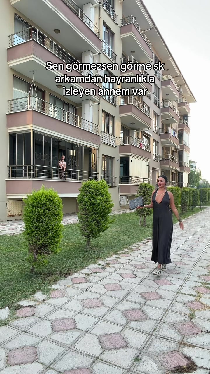 @Damlanur01
