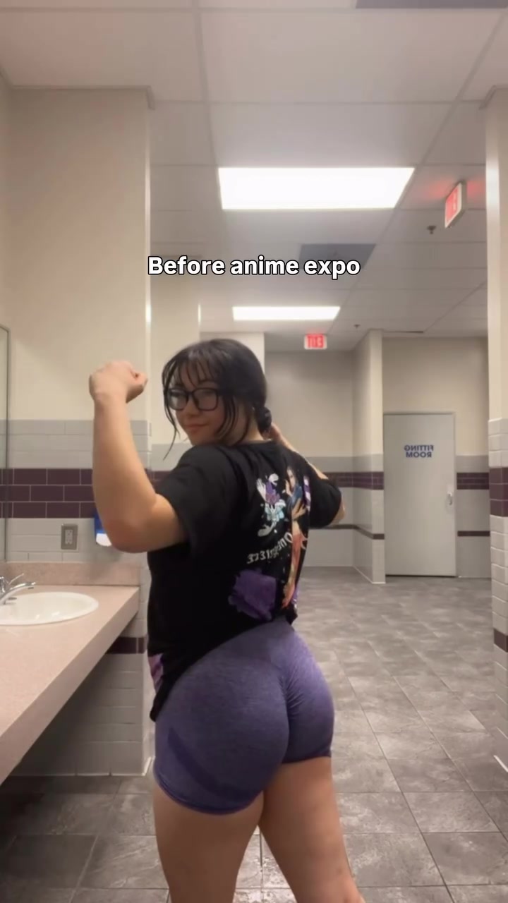 @danigoingsfit 𒉭