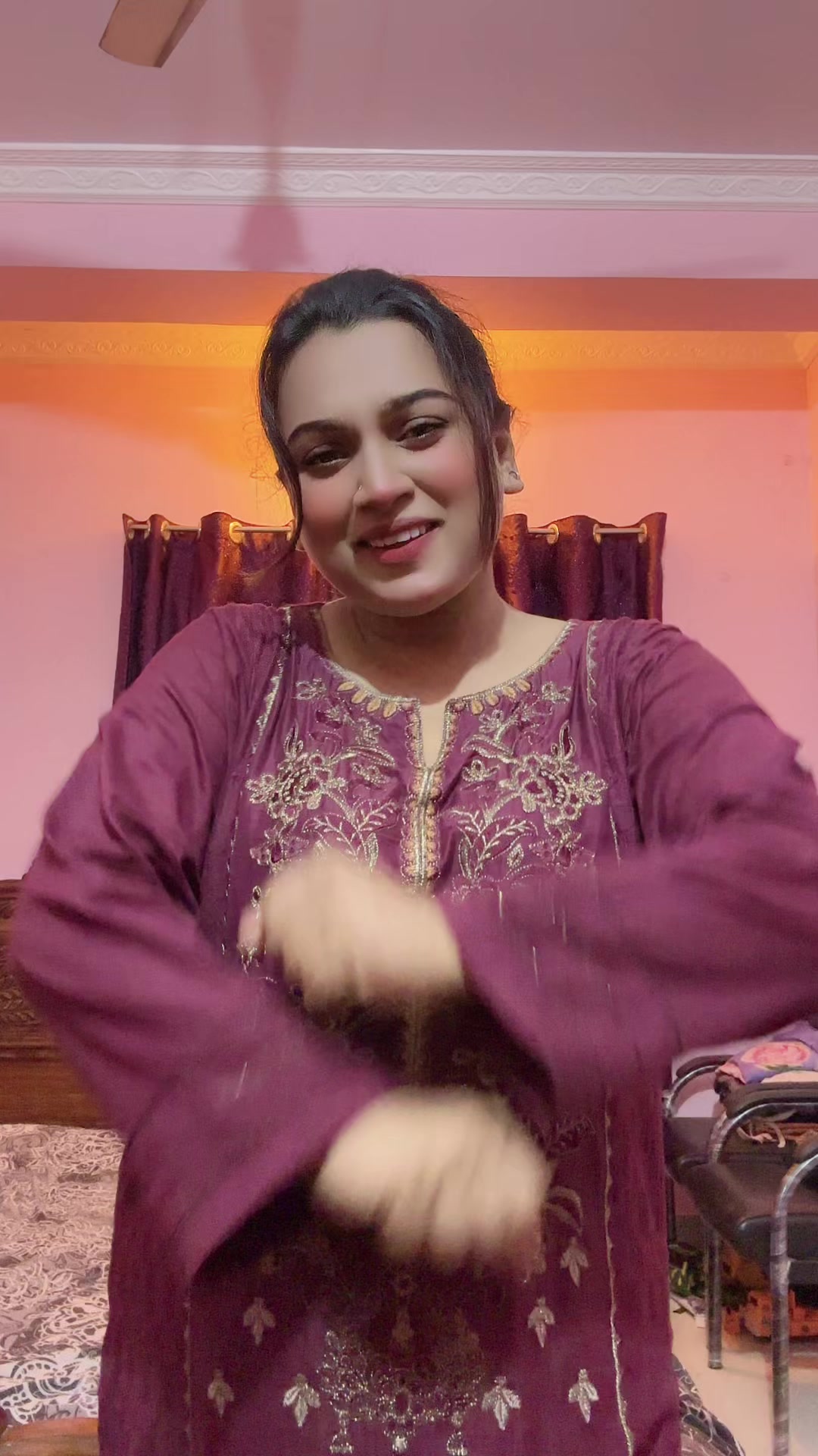 @🥰 Teeth Queen 😀