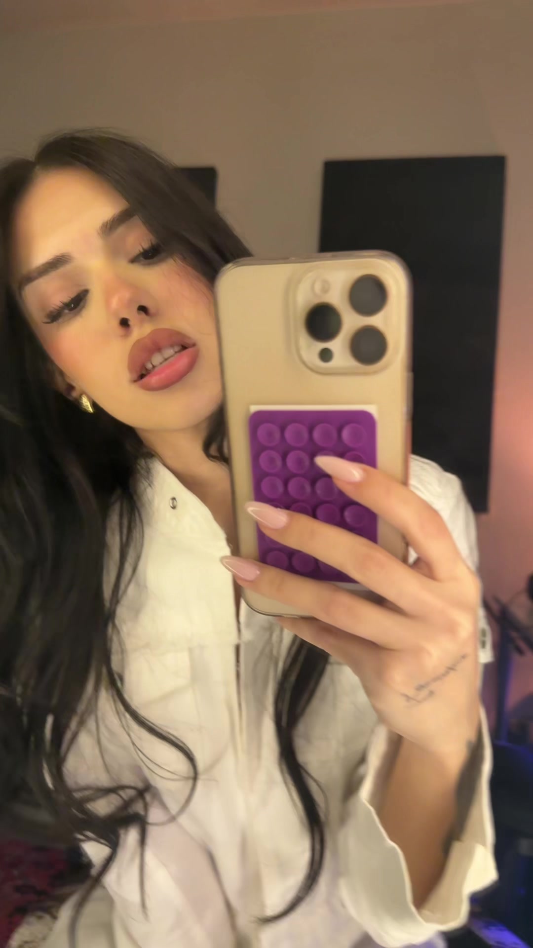 @Mina Çalışkan