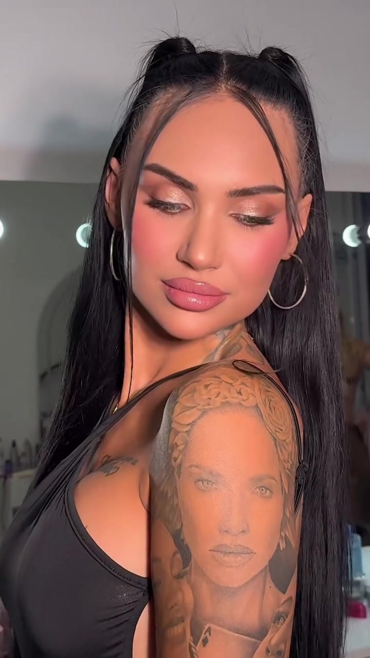 @Makeupby_stelin