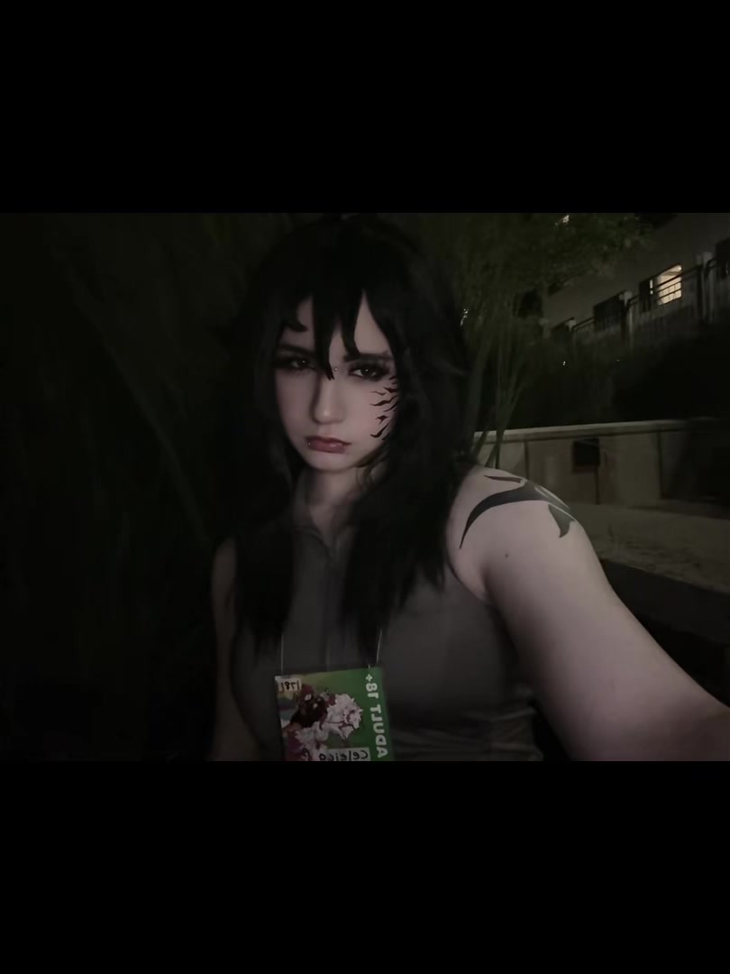 @๐๐๐ / ๐๐๐ฅ๐ ใ โธโธ.แโ