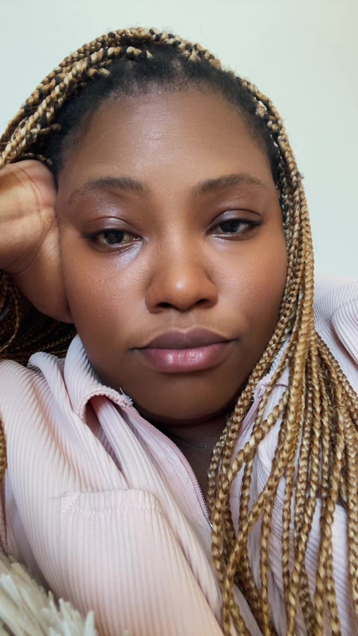 @robyn_letsoalo