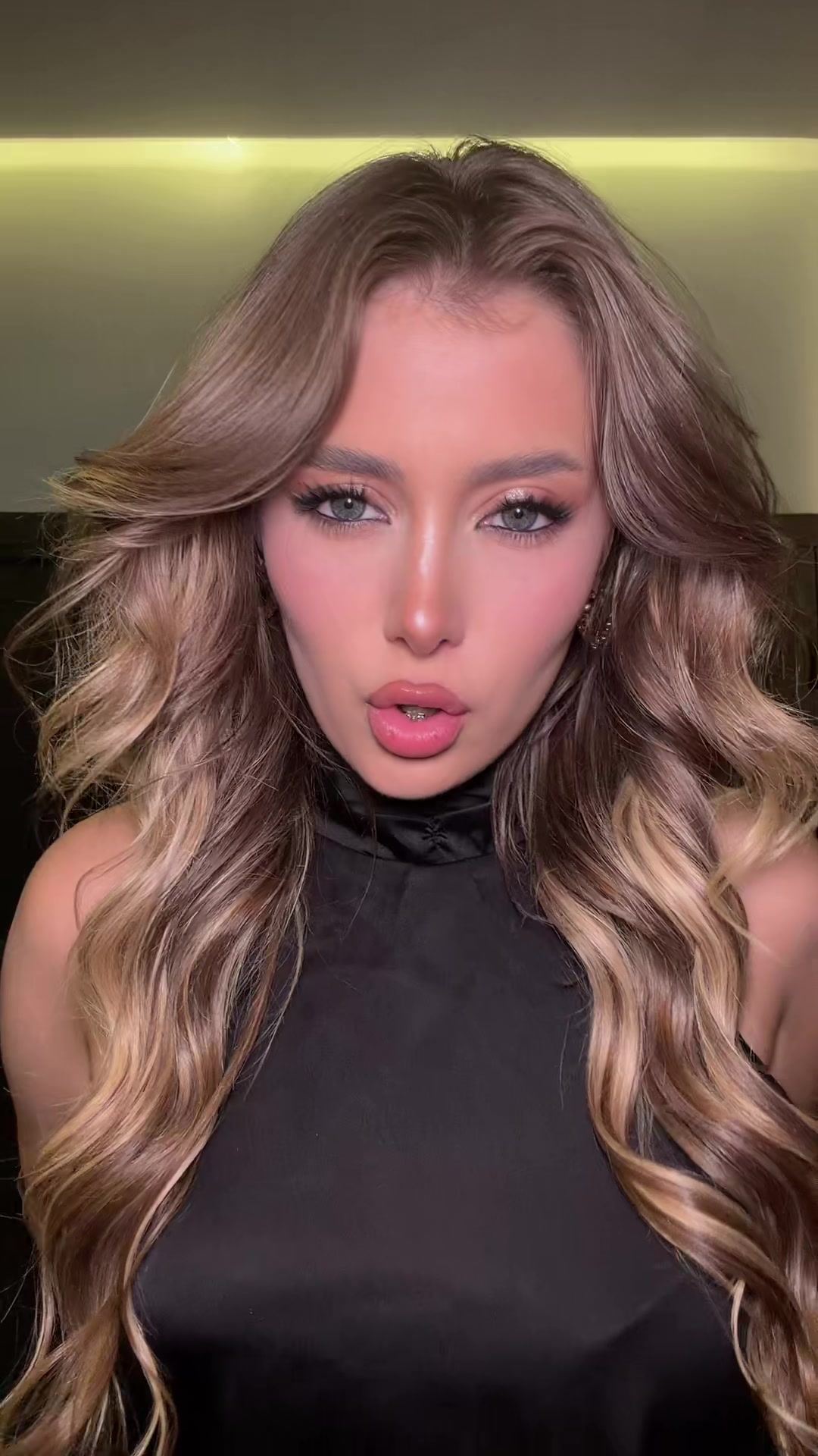 @whoinga