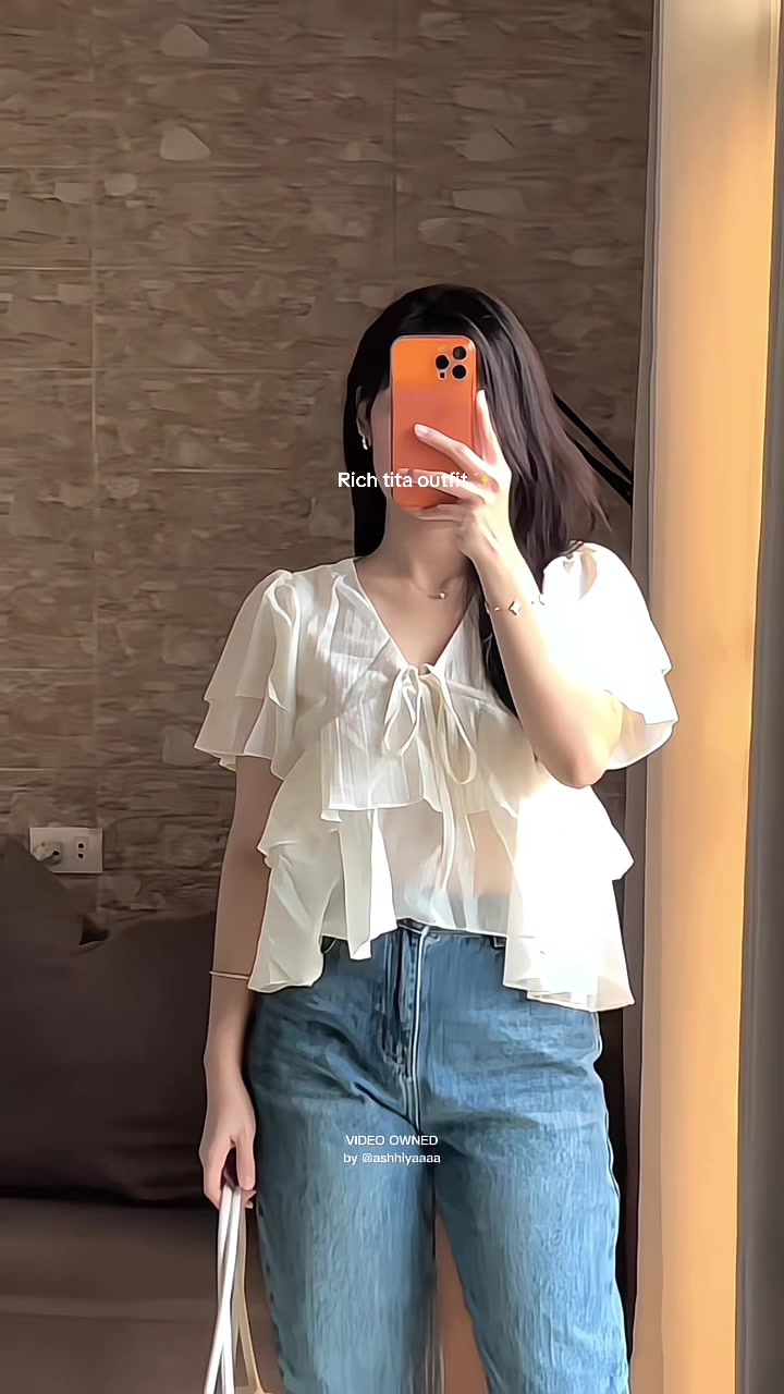 @Ashhiyaaaa