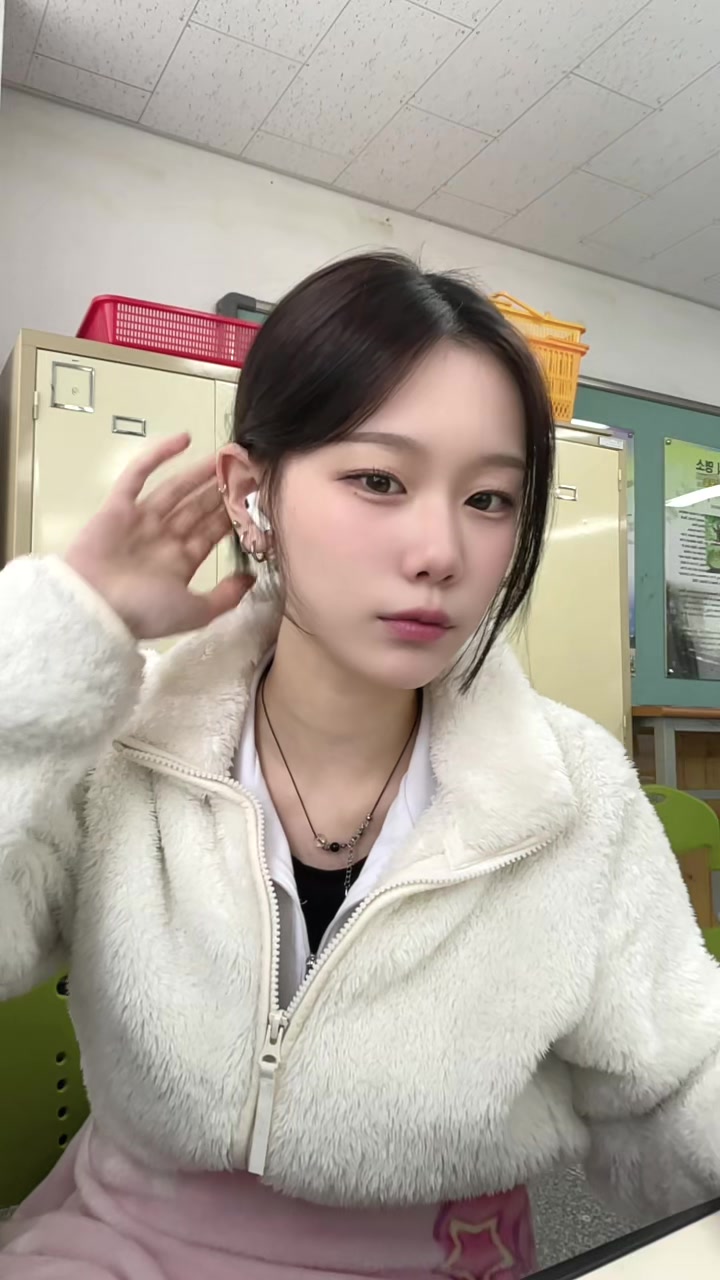 @황윤주