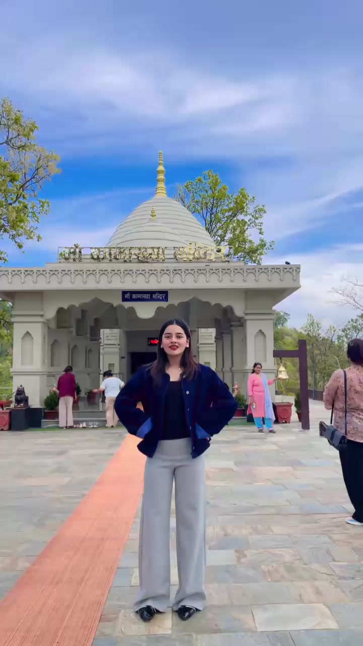 @करिश्मा🦋