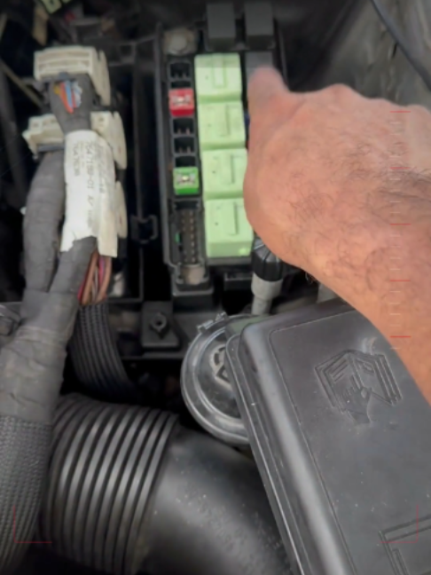 @Cerrajería Y Llaves Para Autos