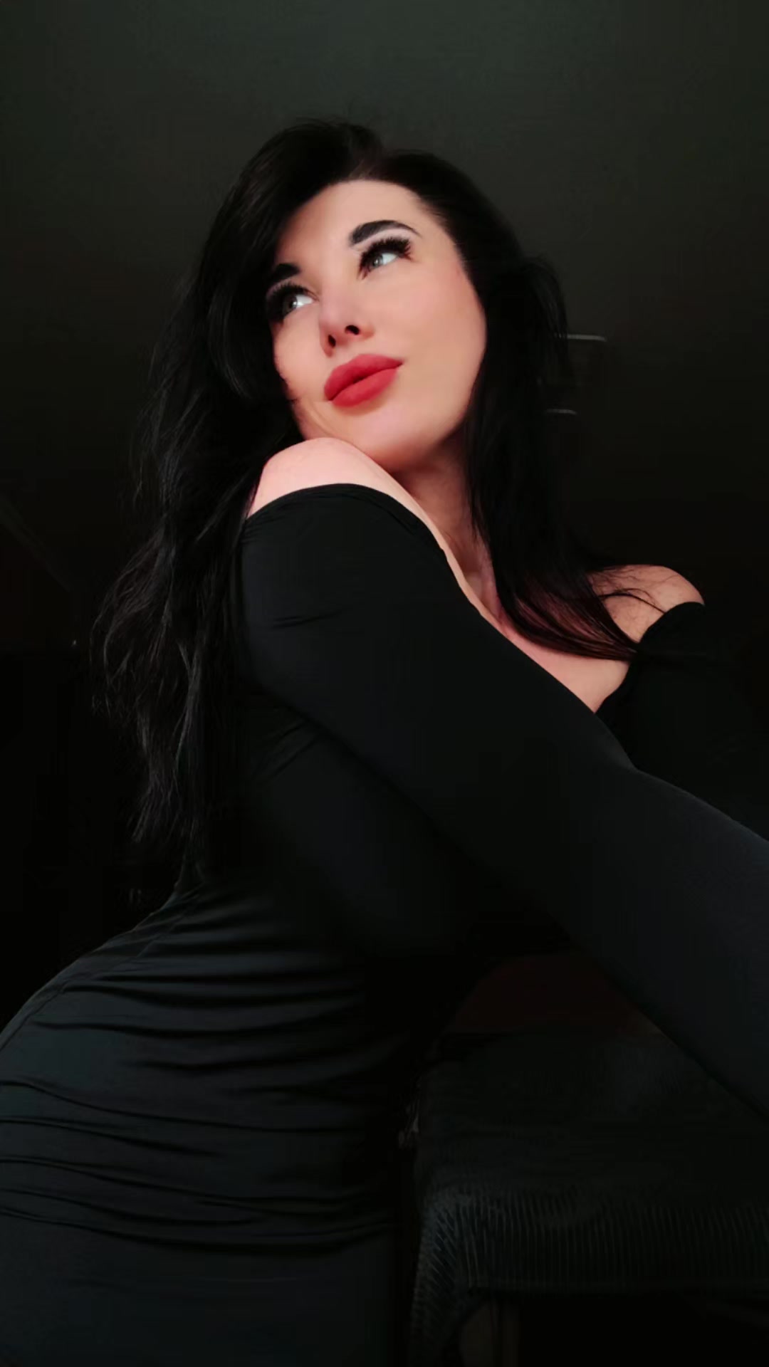 @Алиса 🫦