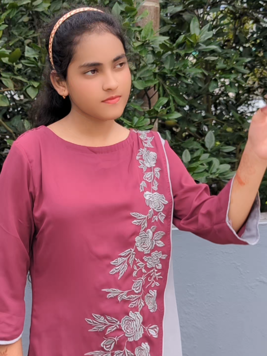 @রংপুরের মেয়ে মিষ্টি Official